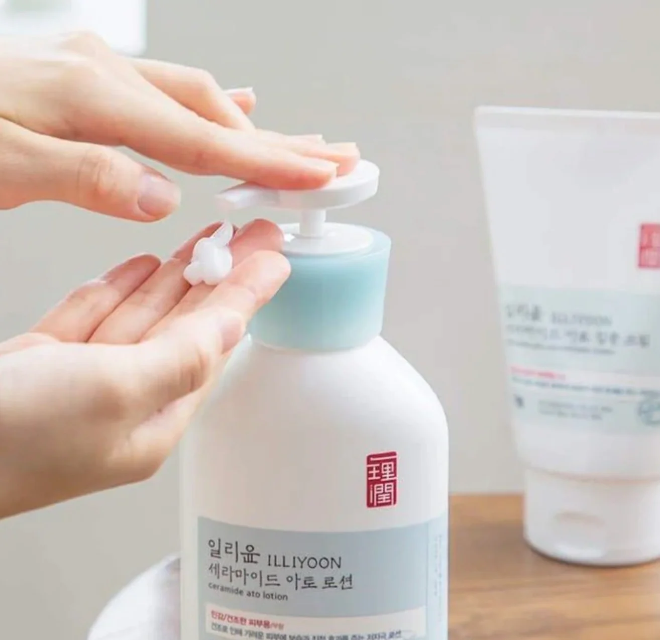ILLIYOON Ceramide Ato Lotion 350mL - Image 7