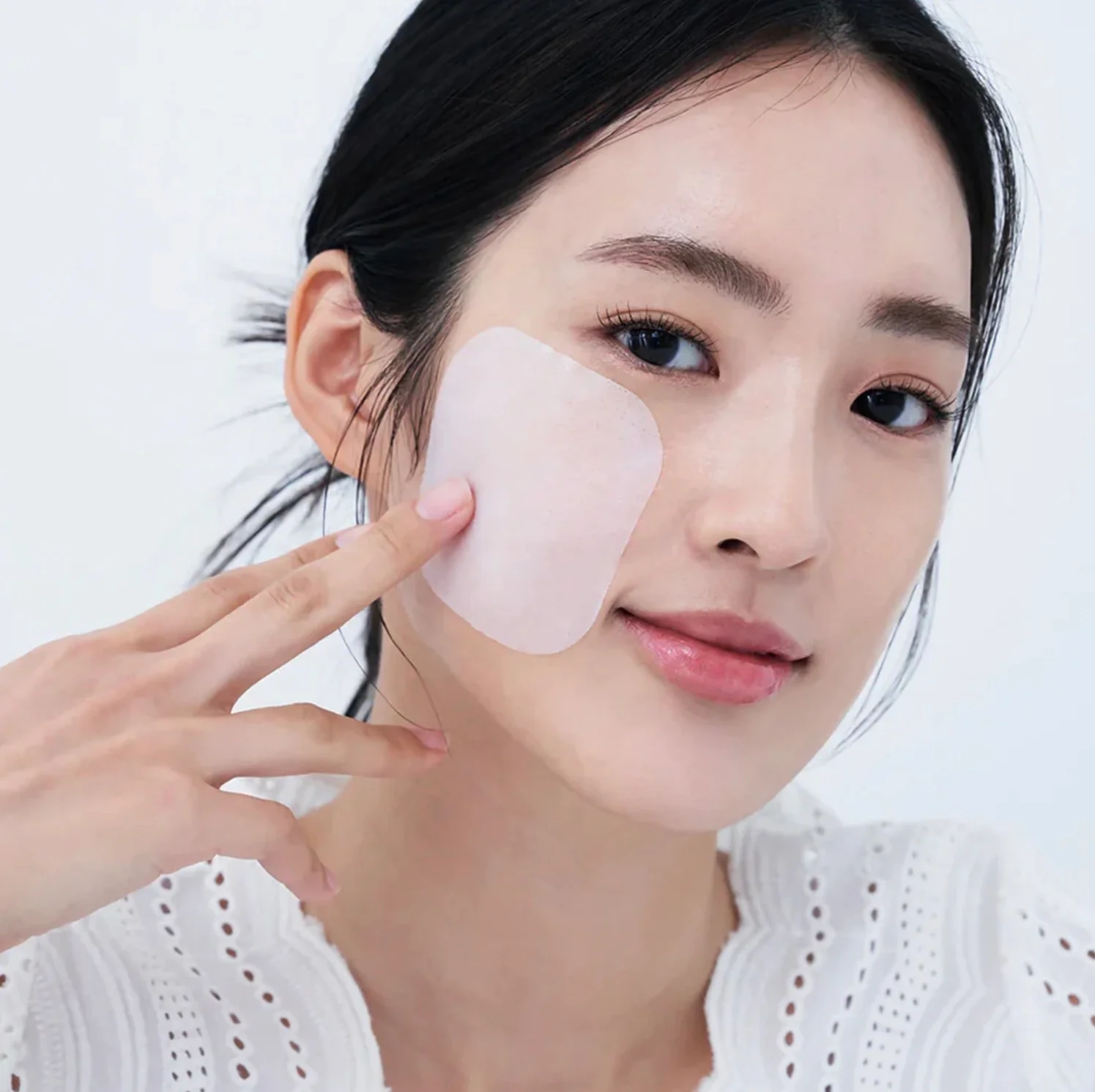 MEDIHEAL Collagen Ampoule Pad 100 Sheets (120mL) - Image 3