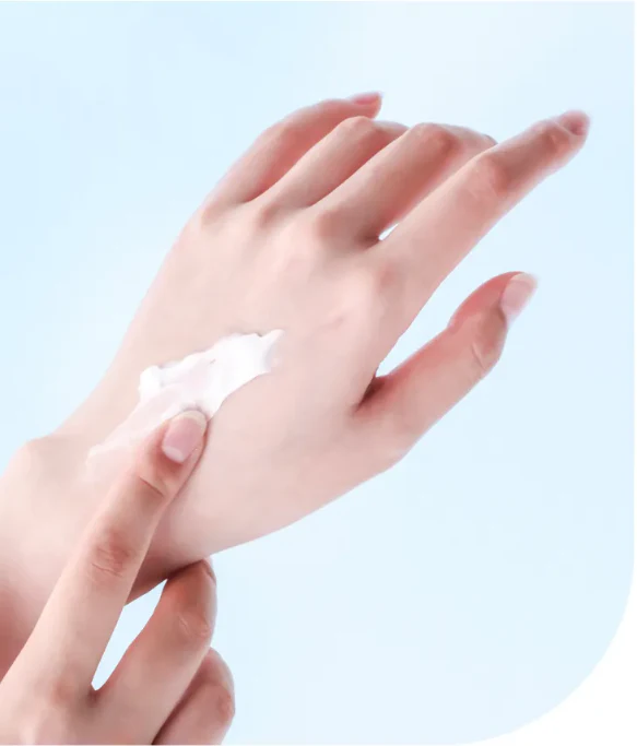 ROUND LAB Birch Juice Hand Cream 30ml - Image 5