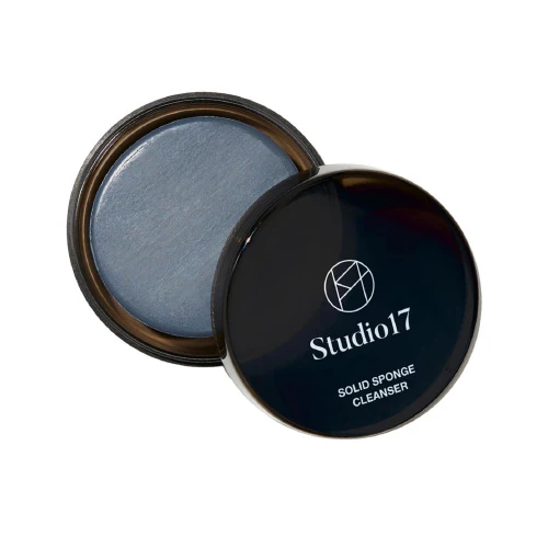 STUDIO 17 Brush & Puff Cleanser
